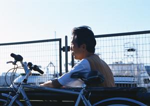 効果的な腹筋トレーニングを実現！自宅で簡単にできる腹筋ローラーのおすすめ方法